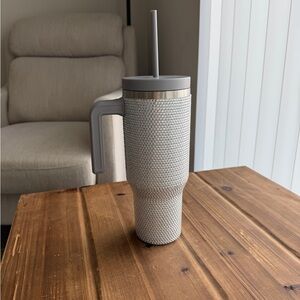 Gray Textured Tumbler with Handle